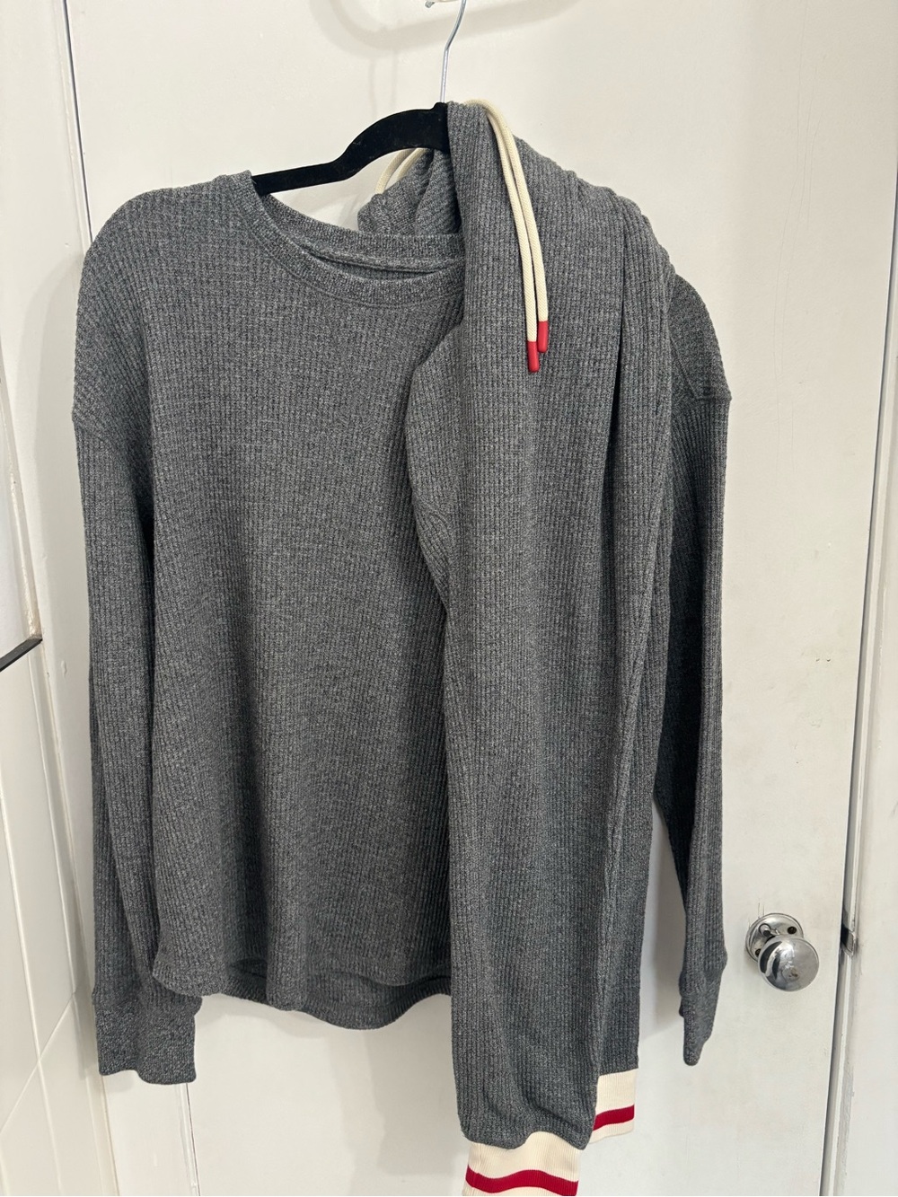 Roots Women's Charcoal Grey Ribbed Pajama Set with Red-Trim Detail